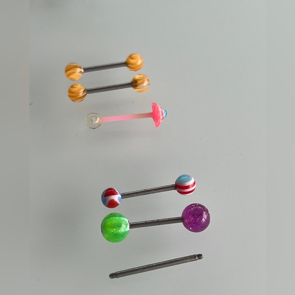 10 belly button & 4 straight bars - Picture 9 of 9